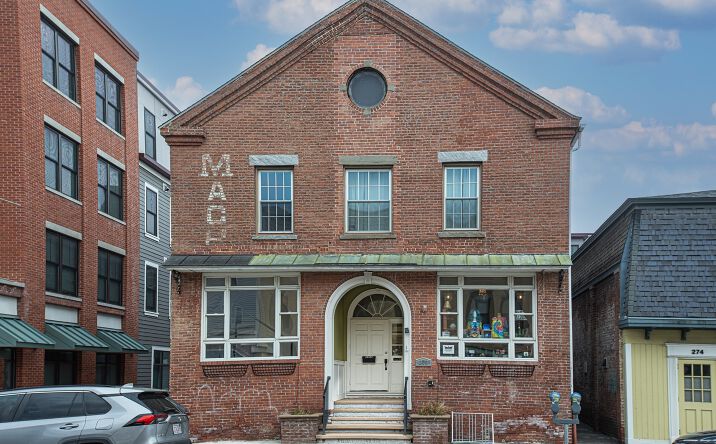 270 Pleasant St, Northampton
