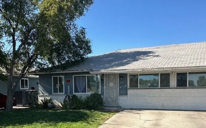 2305 E Shields, Fresno