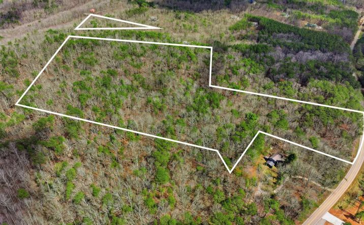 64 Bull Gap Road, Talking Rock