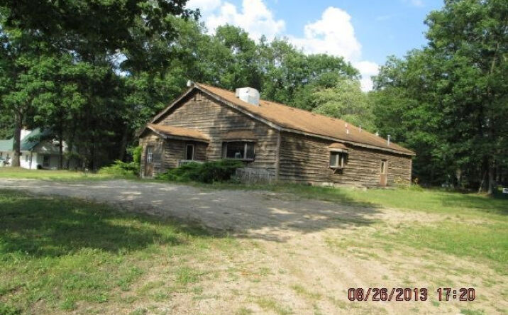 1098 N M-37, Baldwin