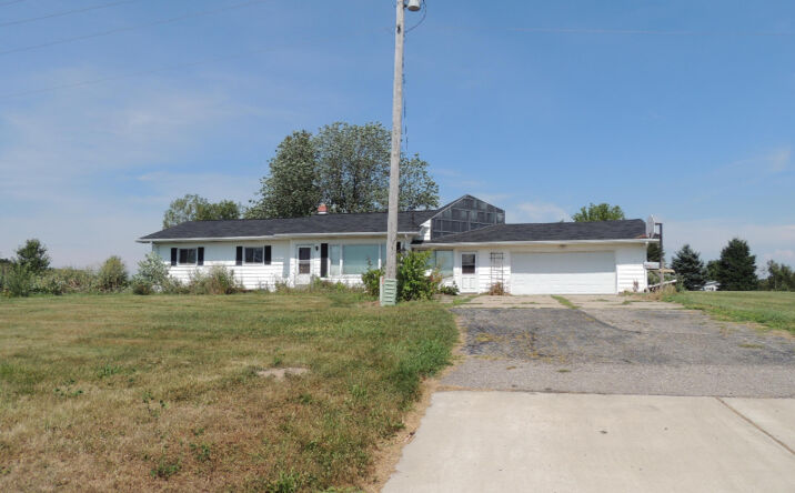 1303 POST Drive NE, Belmont