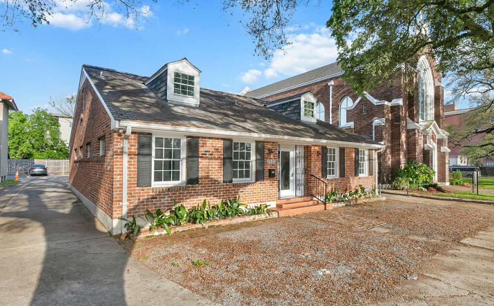2520 Napoleon Avenue, New Orleans
