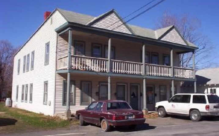 6 Cottage Place, Chatham