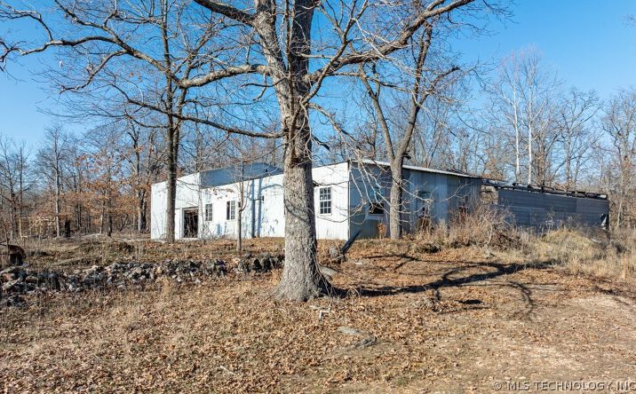 62400 E 220 Road, Fairland