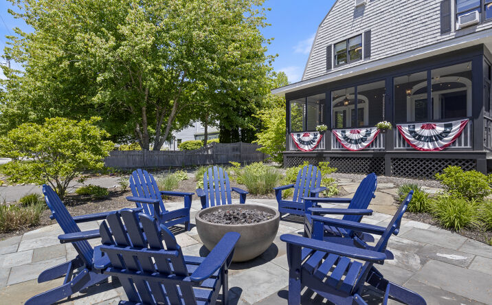 61 Fletcher Street, Kennebunk