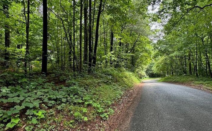 1 Wildlife Ridge, Talking Rock