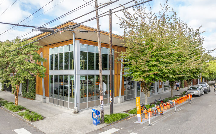 2038 Southeast Clinton Street, Portland