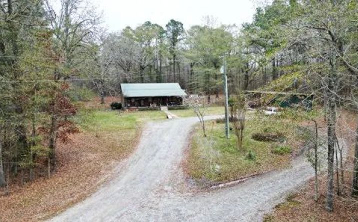 1887 MS HWY 182, Starkville