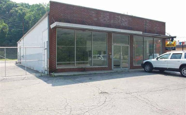 Clough Pike, Anderson Twp