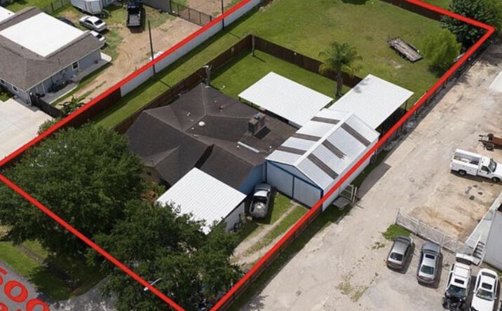 6009 Maple Street, Houston