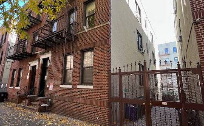 31-49 33 street, Astoria