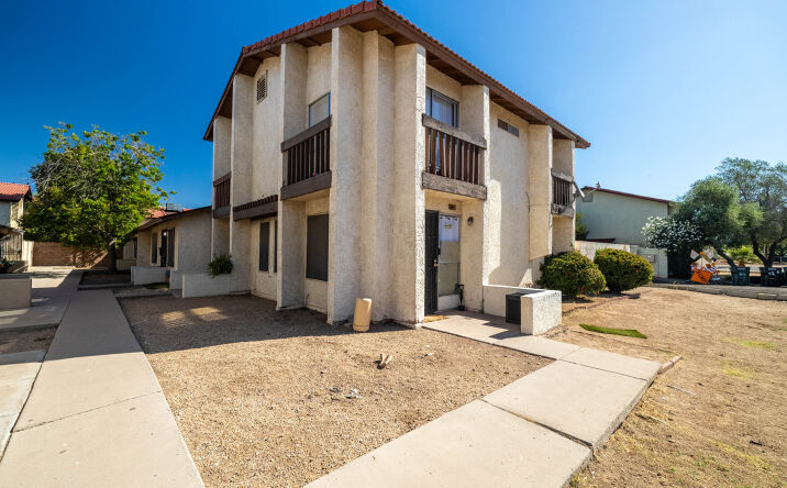 2440 E Waltann Ln, Phoenix