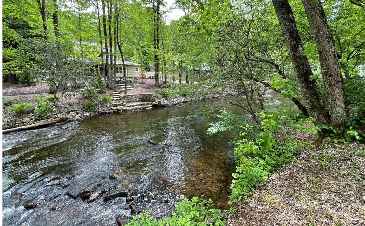 LT 16 Hi River Country, Hiawassee