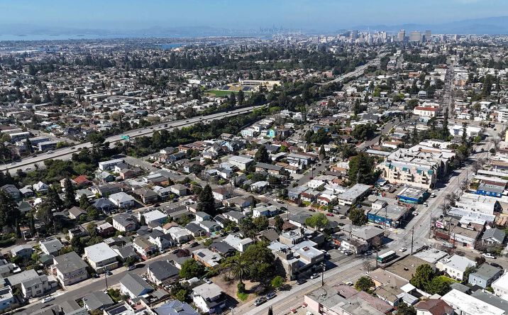 3033 MacArthur Blvd, Oakland