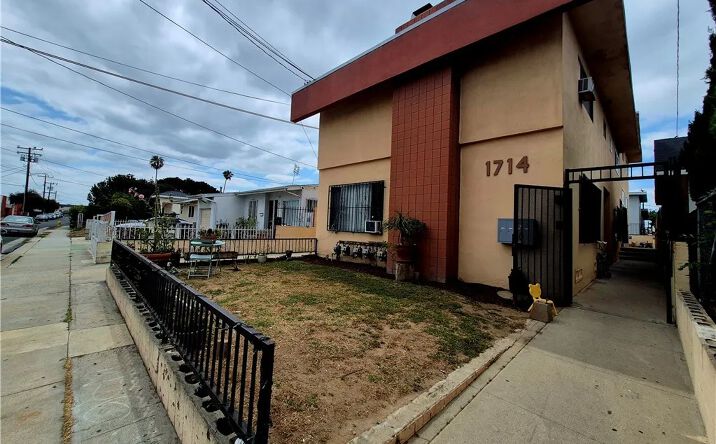 1714 W 144th Street, Gardena