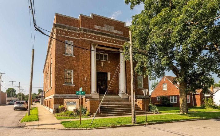 1501 PINE Street, Murphysboro