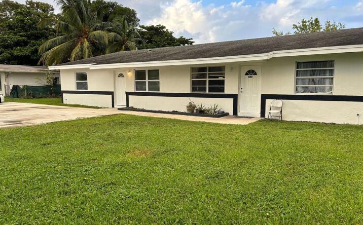 800-802 Southwest 7th Street, Hallandale Beach