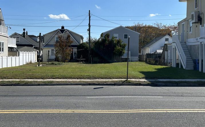 4705 Park Boulevard, Wildwood