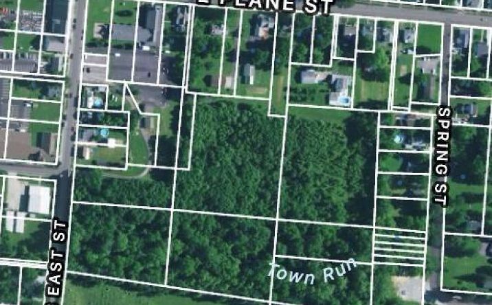 S East Street, Bethel