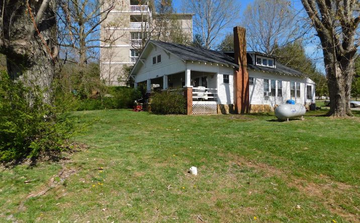 80 Bell Street, Hiawassee