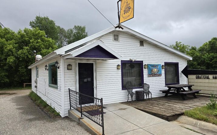 21220 Northland Drive, Paris