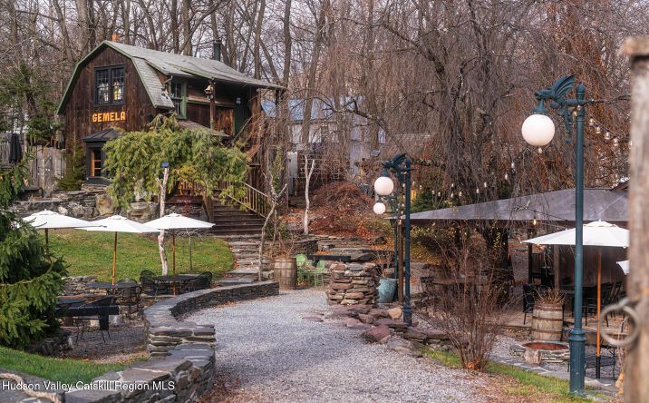 43-45 Mill Hill Road, Woodstock