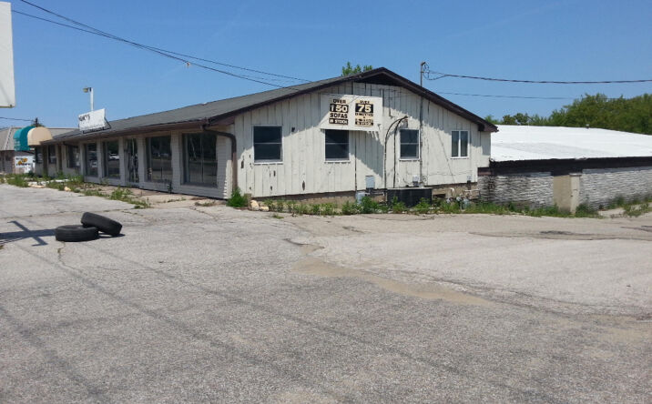 6671 Red Arrow, Coloma