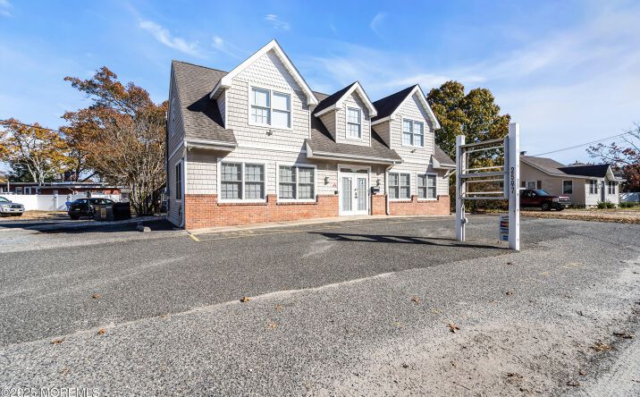 2597 Hooper Ave, Brick Township