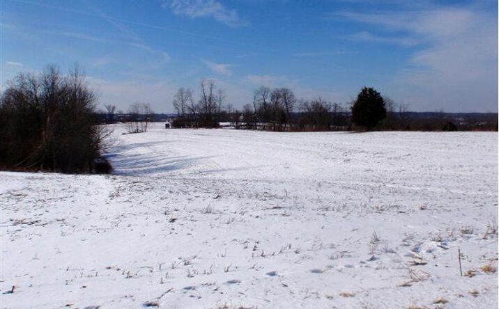 Leffler Road, Aurora