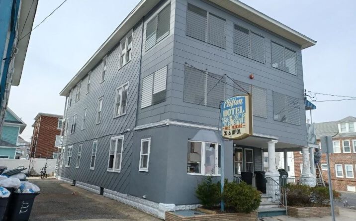 320 E Glenwood Avenue, Wildwood