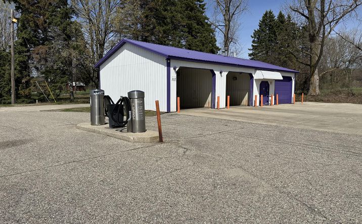 556 N State, Shelby