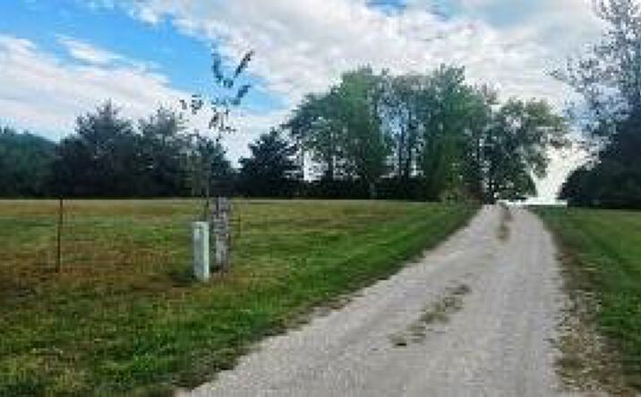 7839 SE PP Highway, Lawson