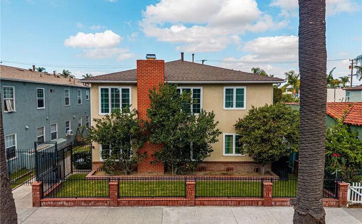 2045 Pine, Long Beach