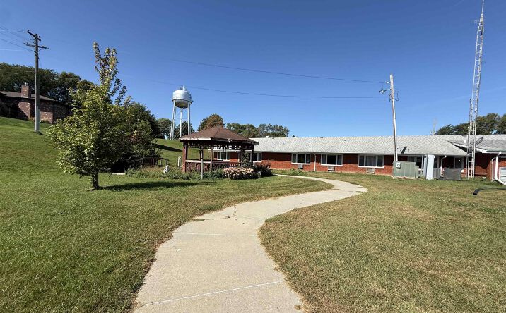 702 Cedar Ave, Laurel