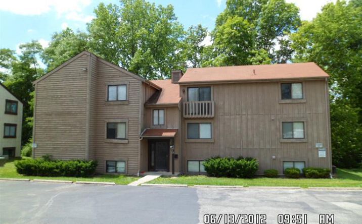 Piccadilly Square, Union Twp