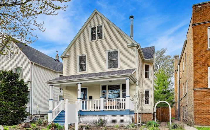 1811 Greenwood Street, Evanston