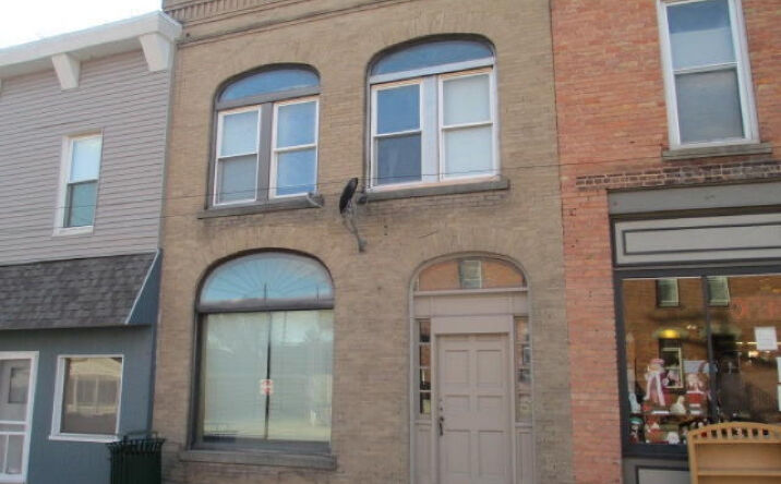 112 S Chicago Street, Litchfield