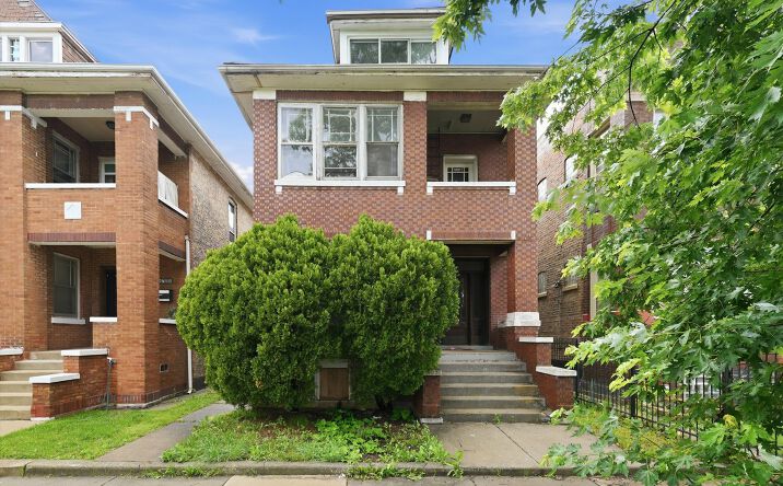 6734 S Maplewood Avenue, Chicago