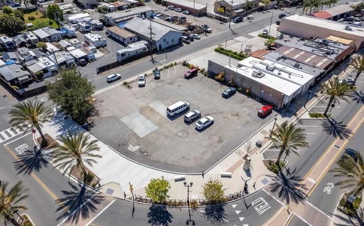 745 S Santa Fe Ave., Vista
