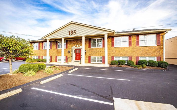 N Brookwood Avenue, Hamilton