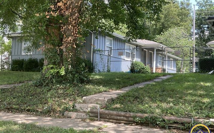 2612-2614 SW Clay ST, Topeka