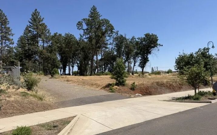 5952 Almond, Paradise