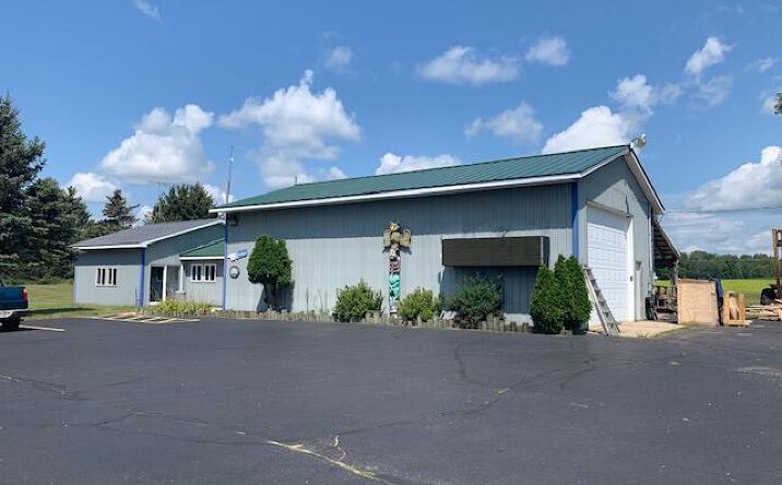 5555 E 13 Mile Road, Paris