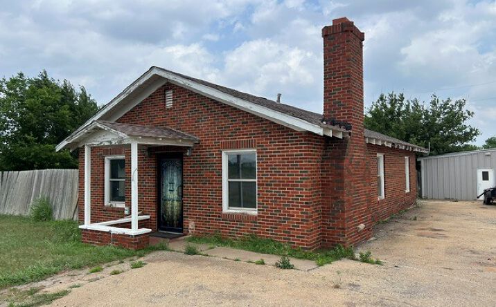 7119 S Perkins Road, Stillwater