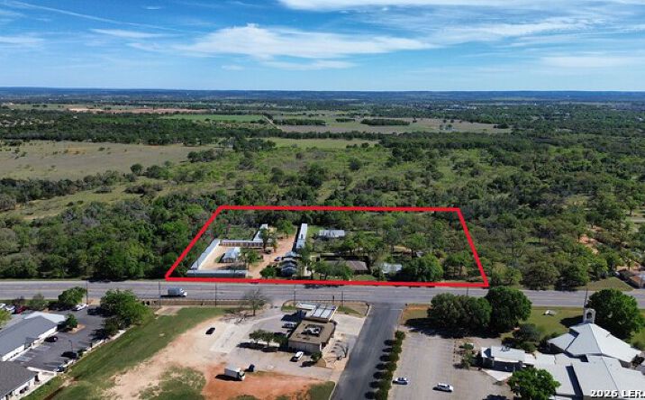 1815 N Llano St, Fredericksburg