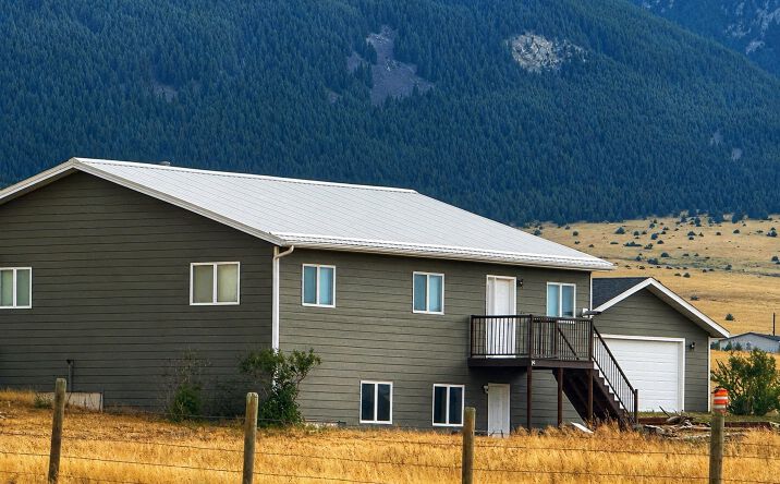 2733 Mt Highway 69, BOULDER