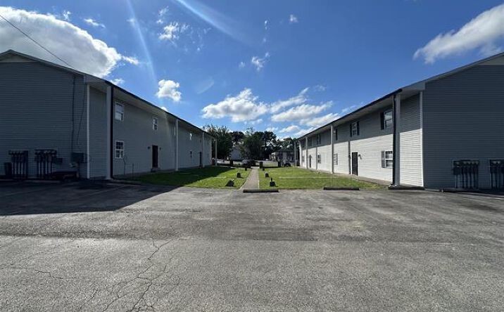 2039 Rock Creek Drive, Bowling Green