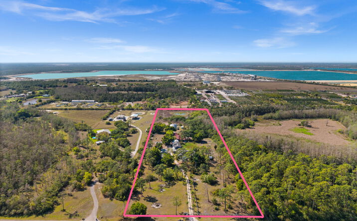 15701 North Mallard Lane, Fort Myers