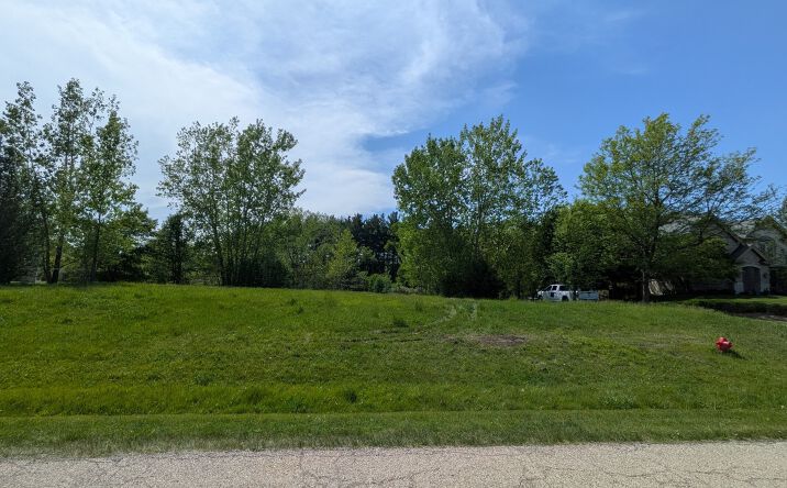 8770 Belfield Drive, Lakewood