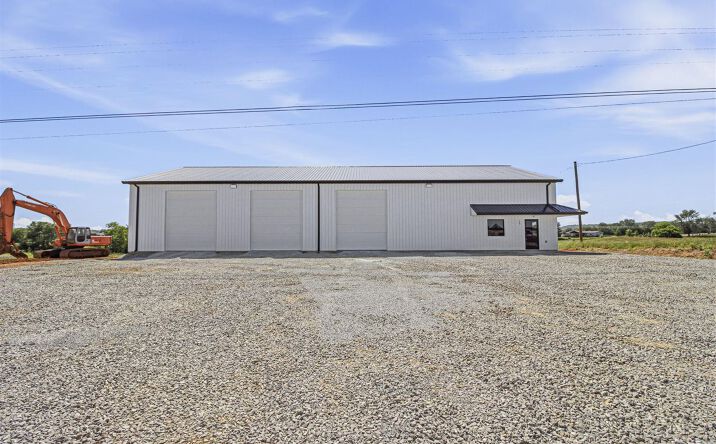 7565 Happy Valley Road, Cave City